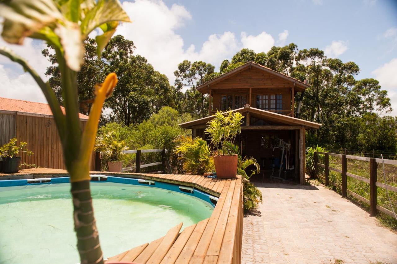 Casa Na Praia Do Rosa Com Piscina Имбитуба Екстериор снимка