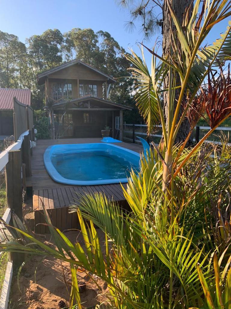 Casa Na Praia Do Rosa Com Piscina Имбитуба Екстериор снимка